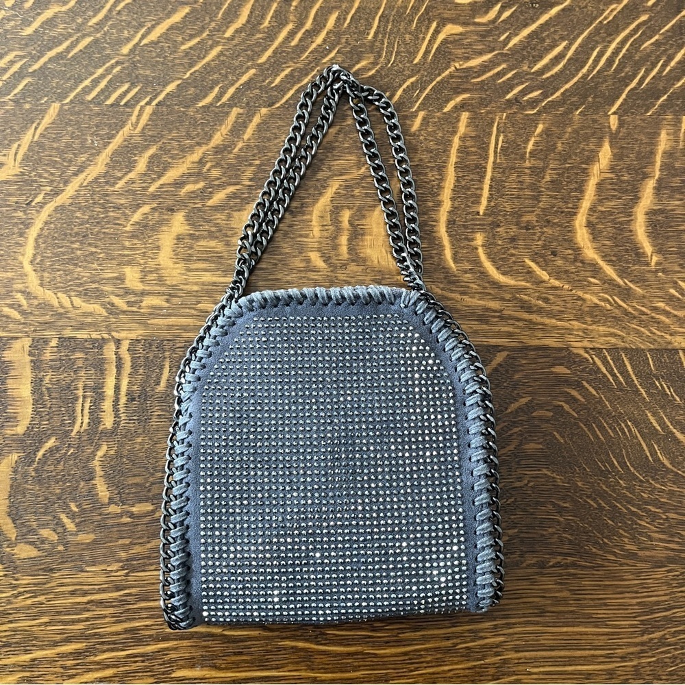 AKIRA Shimmering Crystal Silver Mini Bag - Picture 2 of 8